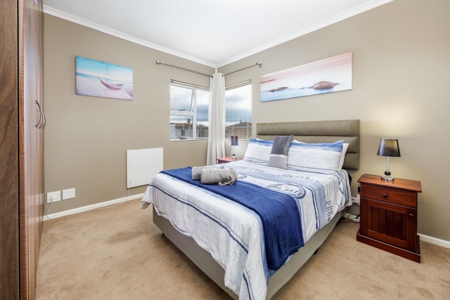 6 Bedroom Property for Sale in Rouxville Western Cape